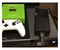 Xbox one with two games - 1