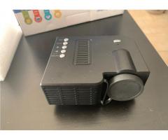 mini projector - 2