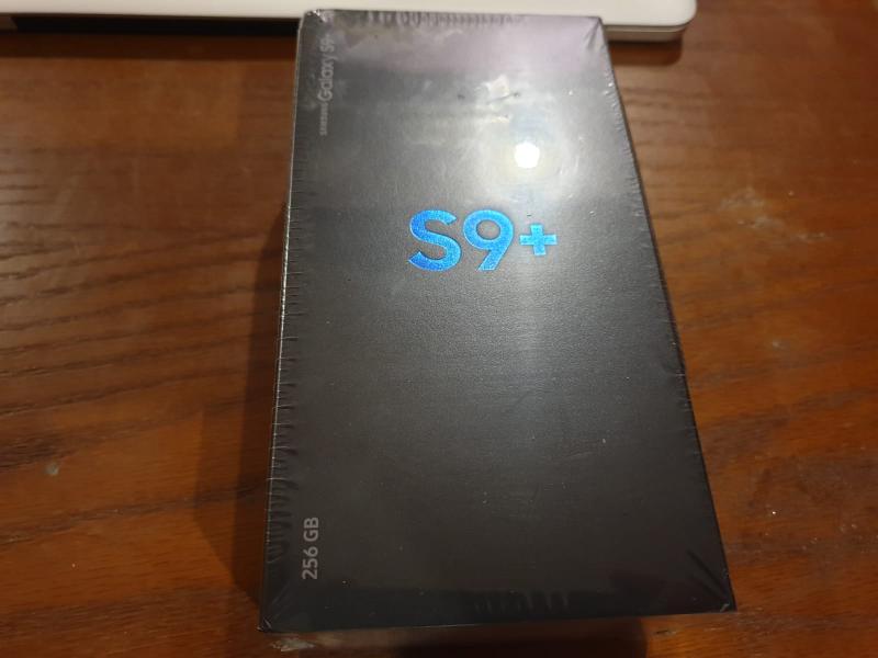 SAMSUNG GALAXY S9+ brand new in the box - 1