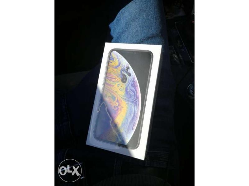 IPhone xs 256gb new sealed silver color - 1