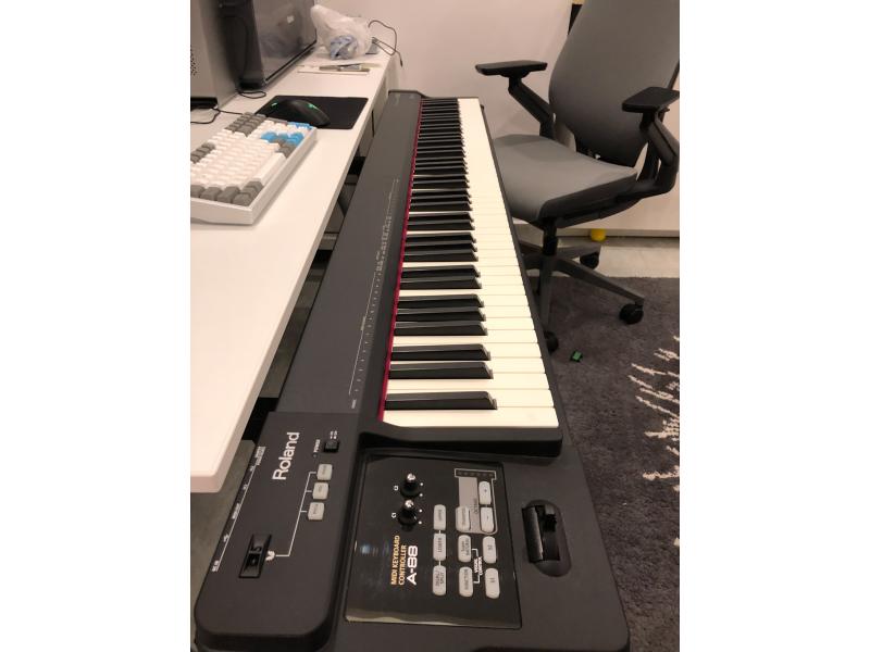 Roland A-88 Keyboard Controller - 1