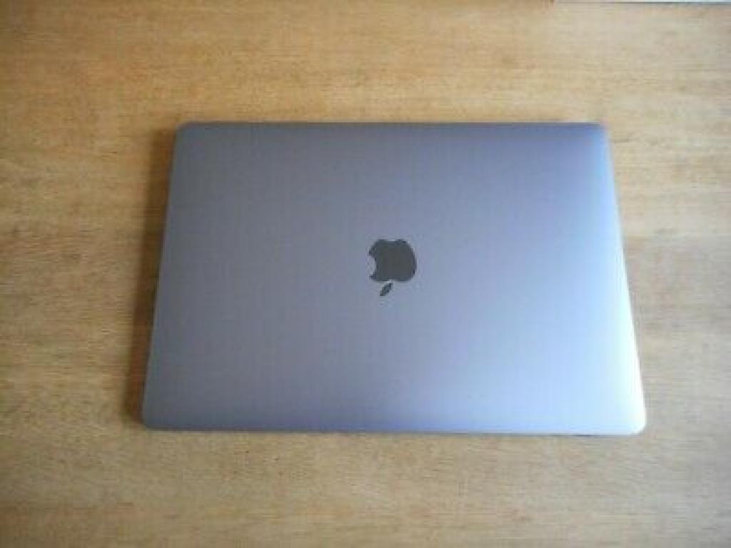 Apple MacBook Air 13.3 Space Grey - 1