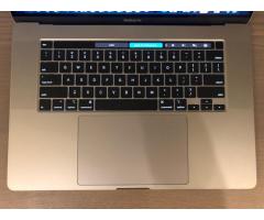 MacBook Pro 16" - 3