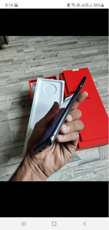 OnePlus 7T - 1