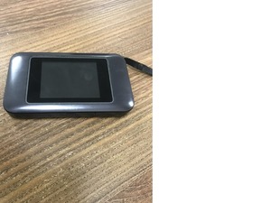 Zain Huawei E5787, Mobile Wi-Fi Touch 4G Portable Router - 2