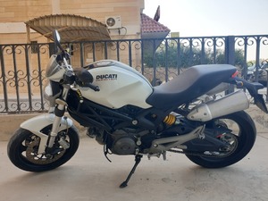 Bike - Ducati Monster - 1