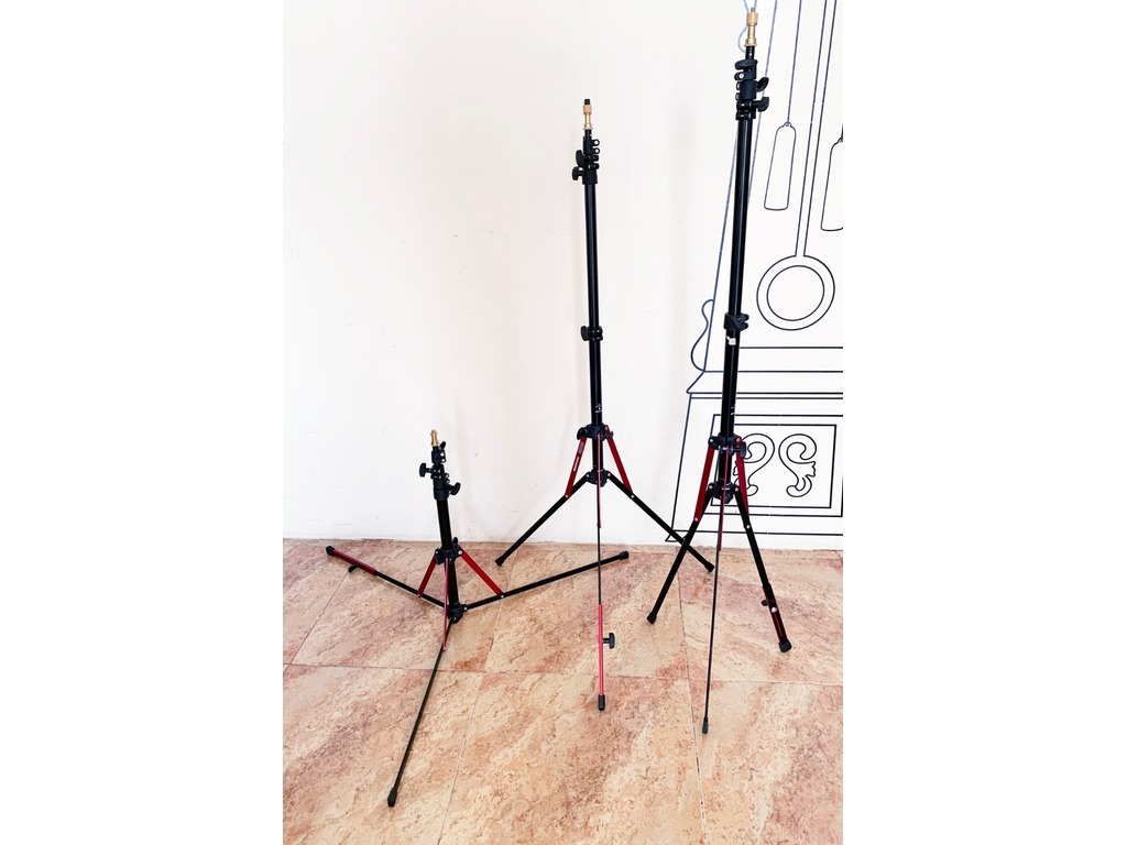 Photography Equipment for Sale in Kuwait - 1