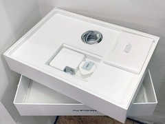 Apple MacBook Pro 15-inch (Retina, Mid 2017, Space Gray) - 4