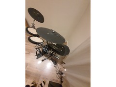 Electronic drums + stool + 30W Amplifier