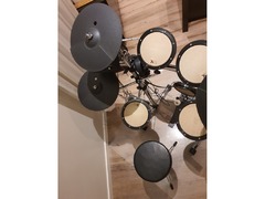 Electronic drums + stool + 30W Amplifier - 4