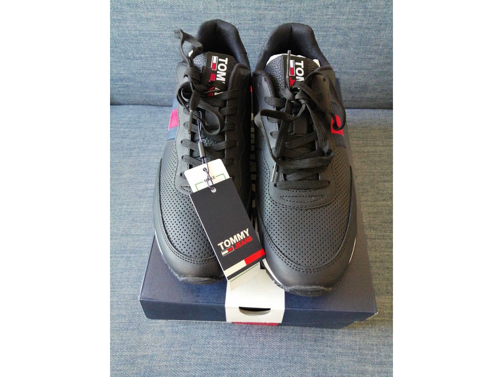 TOMMY HILFIGER Retro Leather Sneaker SIZE 42 - 1