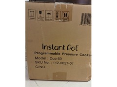 Instant Pot Duo Pressure Cooker  - 1000W 5.6L - 3