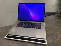 MacBook Pro (15-inch, 2018) Space Grey for SALE - 500 KWD - 2