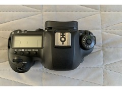 Canon EOS 5D Mark IV 30.4MP Digital SLR Camera