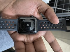 Apple Watch Nike SE GPS 44mm - Grey / Anthracite Black - 3
