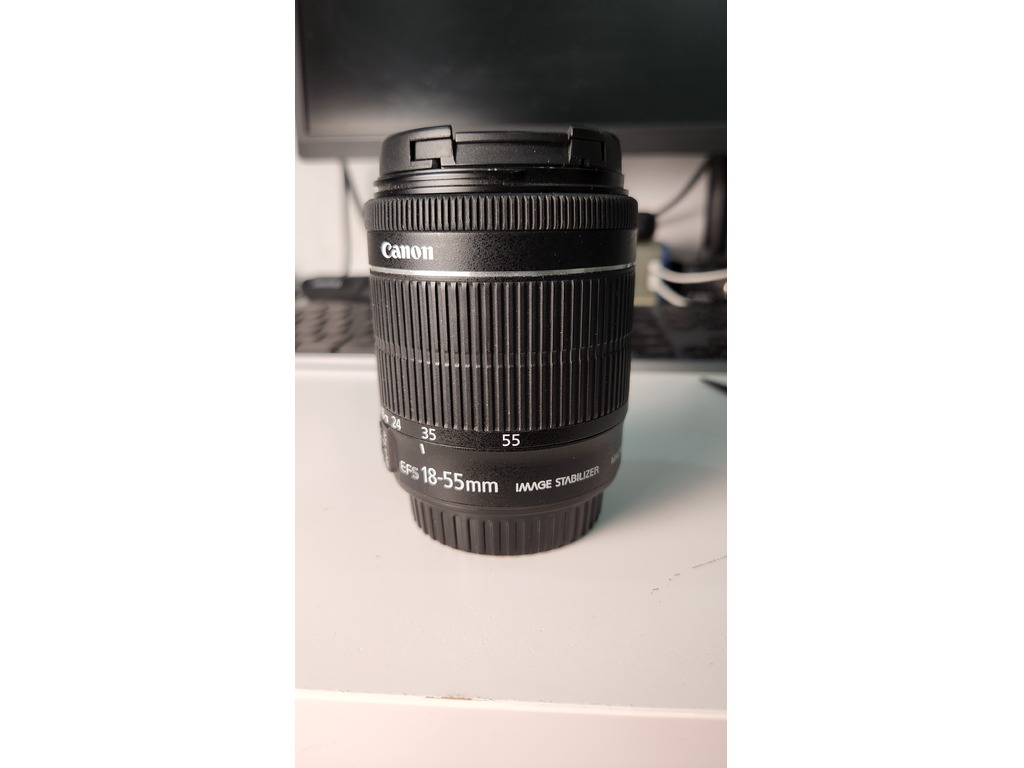 Canon EF-S Lens, 18 to 55mm f3.5, IS - 1