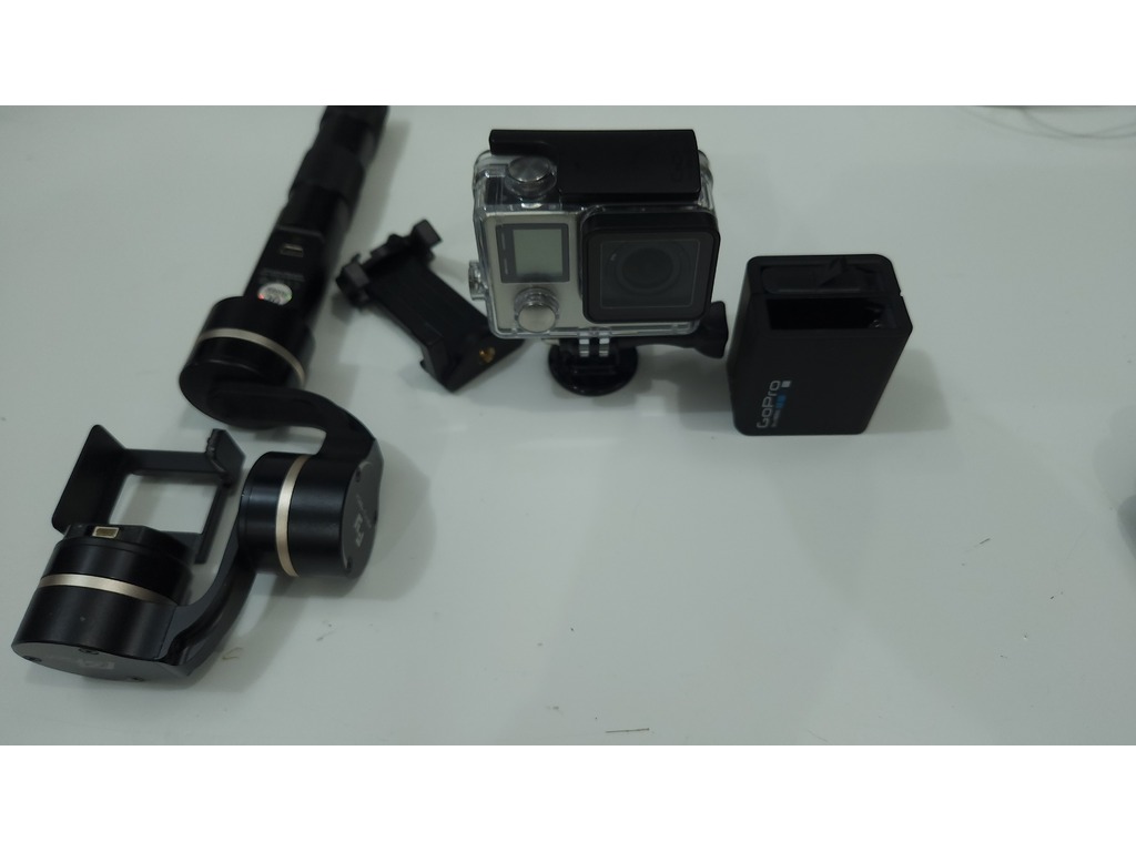 Gopro Hero 4 Silver with free Gimbal - 1