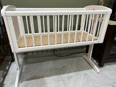 Mothercare cot- Barely used