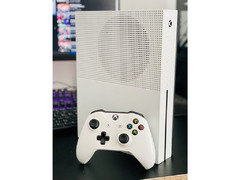 Xbox One S 1TB - 1