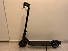 XIAOAMI MI Electric Scooter Pro 2 for sale (barely used)