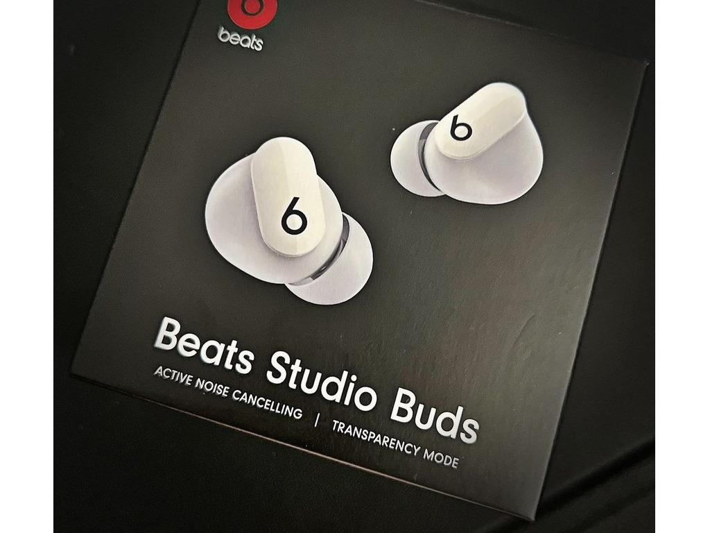 Beats Studio buds - 1