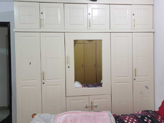 5 Door Wardrobe for Sale in Salmiya Block 10 - 1