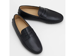 Tod's Gommino Driving Shoes in Black Leather