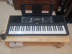 Yamaha PSR-E363 Electronic Keyboard - 1