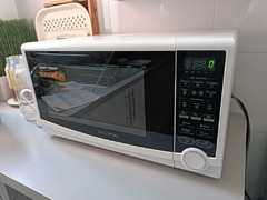 Daewoo Microwave oven 37Liters  1000 Watts
