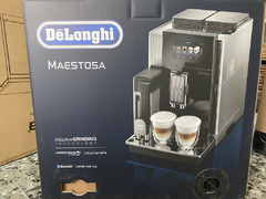 Delonghi Maestosa fully automatic Coffee Machine
