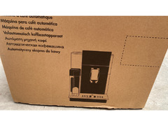 Delonghi Maestosa fully automatic Coffee Machine - 2