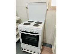 Indesit White Electric cooker as good as new