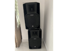 RCF 712A (2 speakers)