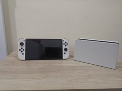 Nintendo Switch OLED+ accessories + 2games - 2