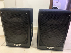 2 Speakers & Mixer for Sale