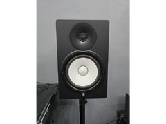 Pair of Yamaha HS8 studio speakers and beringer audio interface