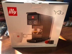 Illy Y3.2 Touch Esprersso and Coffee machine (with 5 free pods) - 3