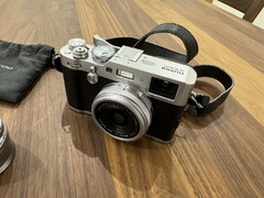 Fujifilm X100F Silver + Wide lens