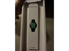Brand New sealed Samsung Galaxy Watch 4 - 1