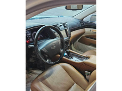 PRICE REDUCED: Lexus LS460 - 5