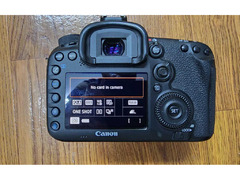 Canon 7d mark 2 with battery grip and  50 mm lens - 2