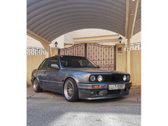 BMW E30 325i