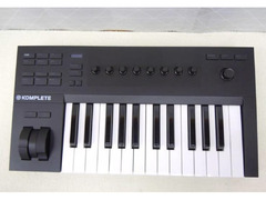 Native Instruments Komplete Kontrol A25 Controller Keyboard
