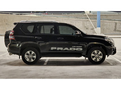 Toyota Prado TXL Full Options without Sunroof Orignal Paint - 6