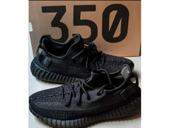 Yeezy 350 V2 Onyx - 1