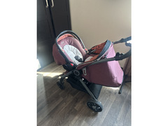 Graco baby stroller with car seat - 3