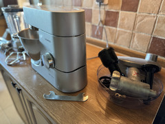 Selling Kenwood Chef Titanium with multiple Accessories - 2