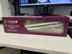 Qatar Airways Boeing 777-300ER 1:200 Model