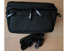 Medium & small camera bags