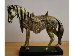 Collector's item - highly intricate and ornate art sculpture of a horse - 1